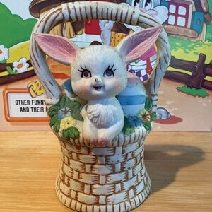 Brinn's Products Vintage Easter Rabbit Bunny Basket Music Box